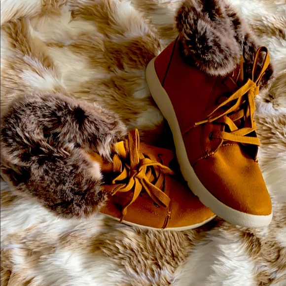 Bearpaw shoes - Picture 2 of 4